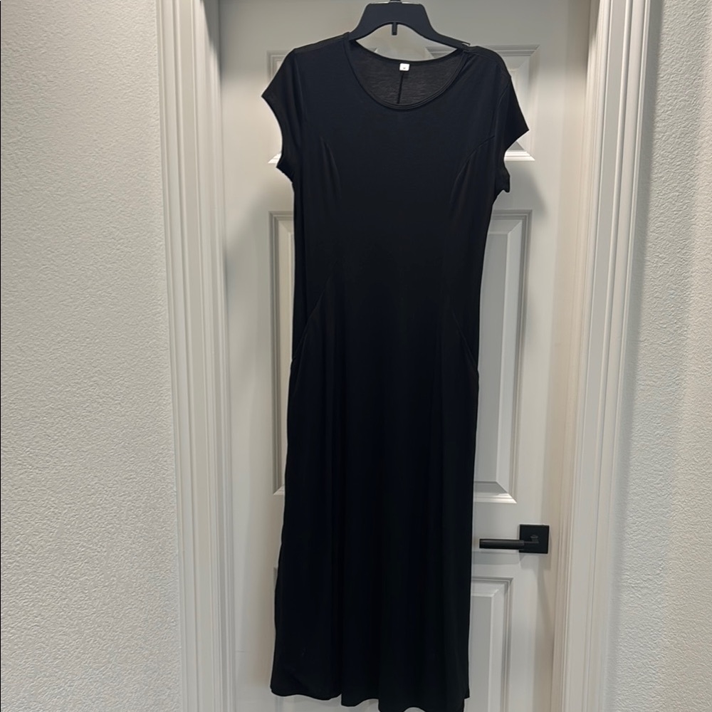 Soft Surroundings Black Sheath Midi Dress Crew Neck